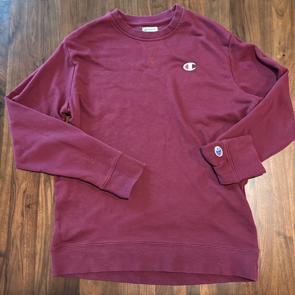 Champion Medium Maroon Sweatshirt